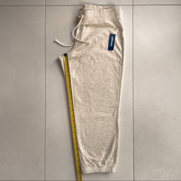 NWT Old Navy Cropped French Terry Jogger - Picture 9 of 14